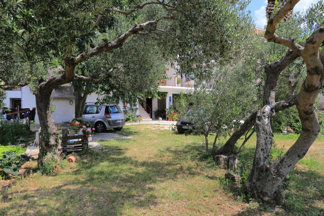 Apartment Tucepi 6695A Buitenkant foto